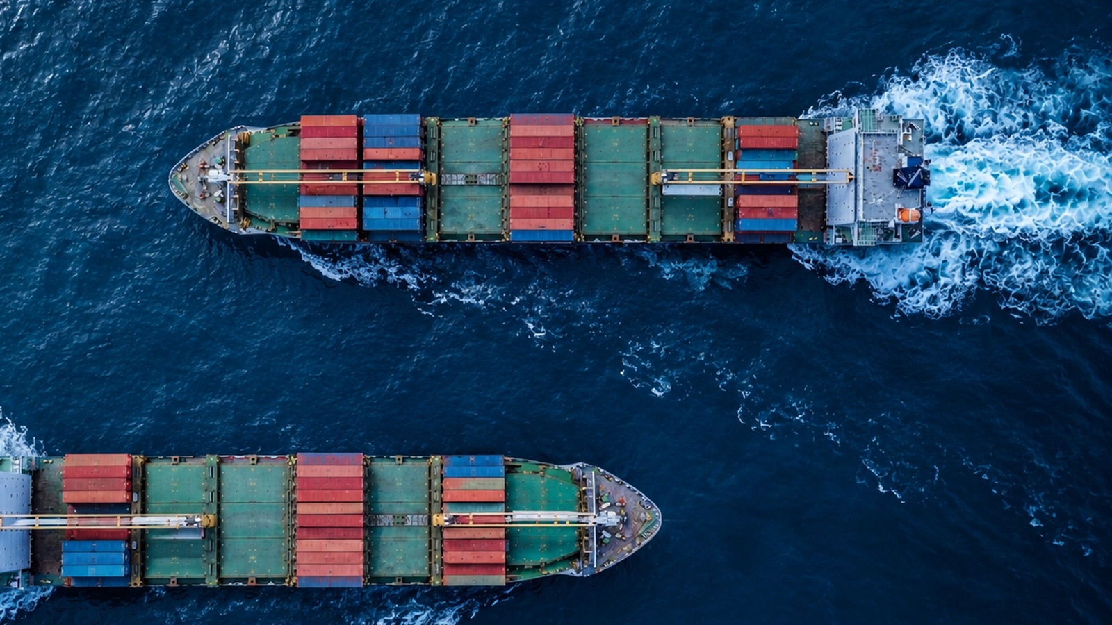 Supply chain planning board with logistics and demand signals